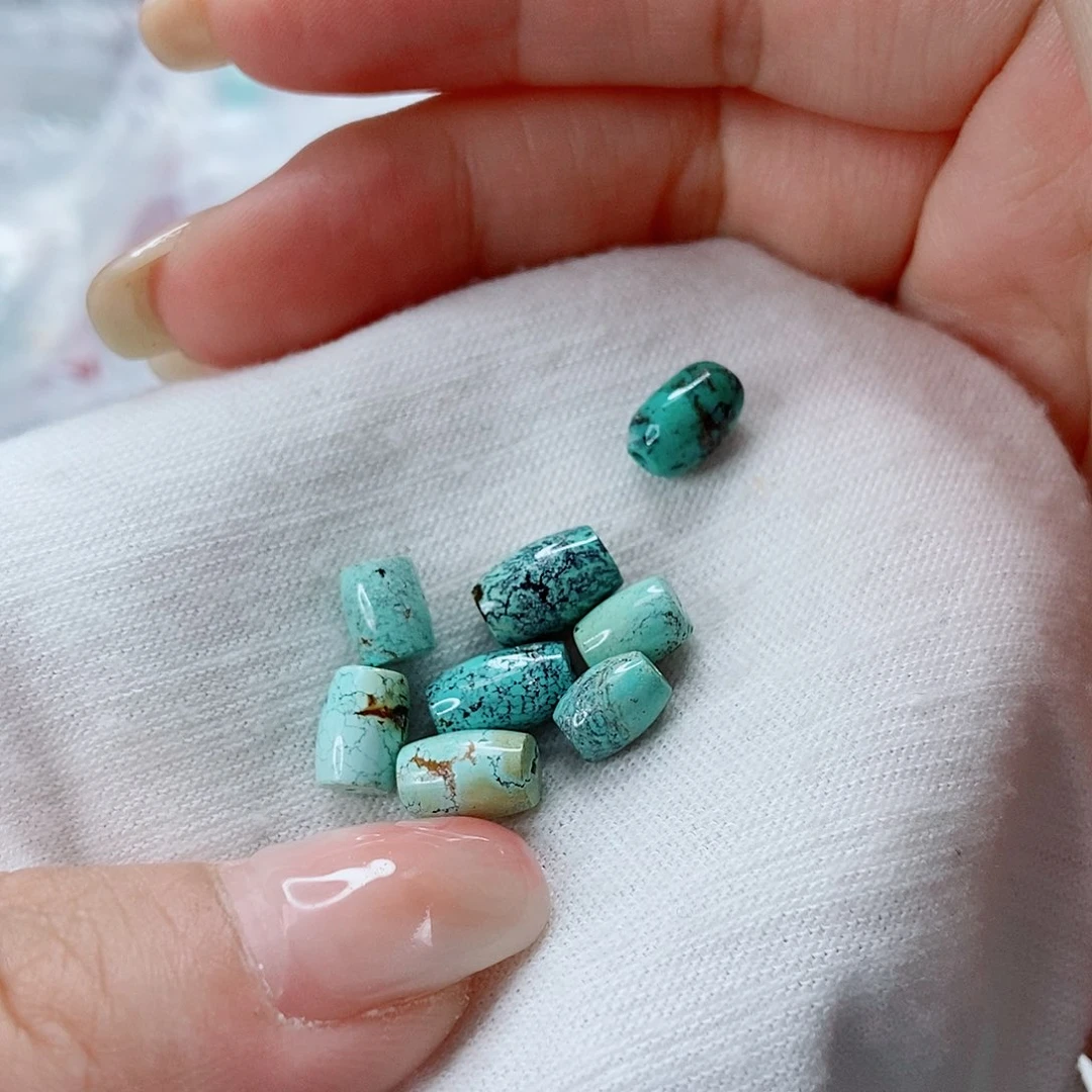 南红玛瑙未镶嵌珠宝奇石