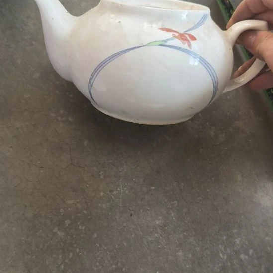 陶瓷盘子碗啥都有