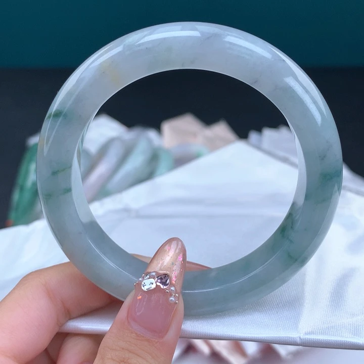 未镶嵌手镯翡翠56