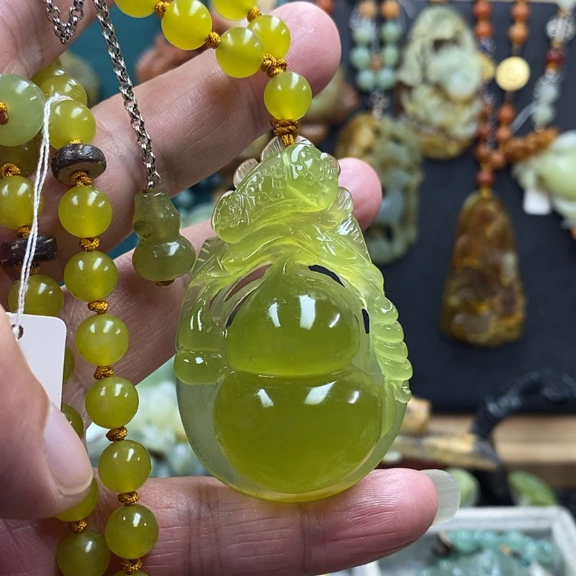 【闪购商品】蛇纹石玉未镶嵌吊坠