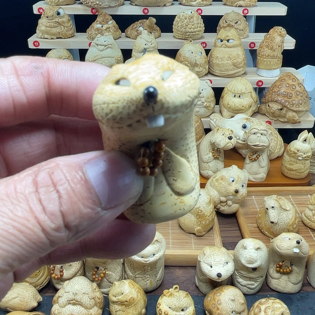竹竹根雕老鼠手把件