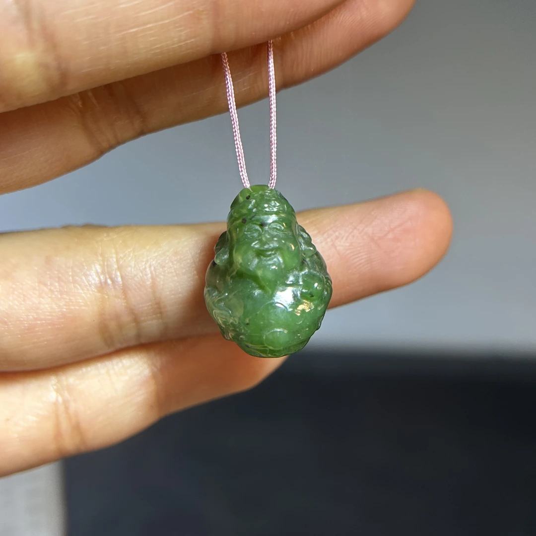和田玉财神爷玉坠和田玉碧玉红皮老料财神吊坠迷你锁骨玉财神项链