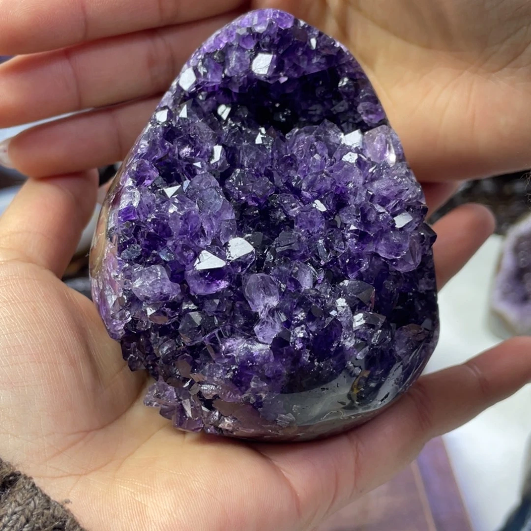 紫晶大型摆件（非配饰）未镶嵌m****）