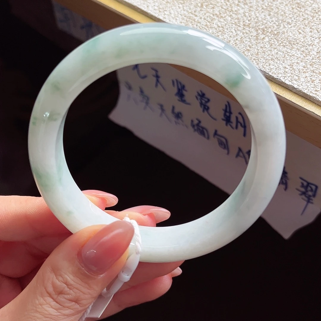 翡翠未镶嵌手镯手镯