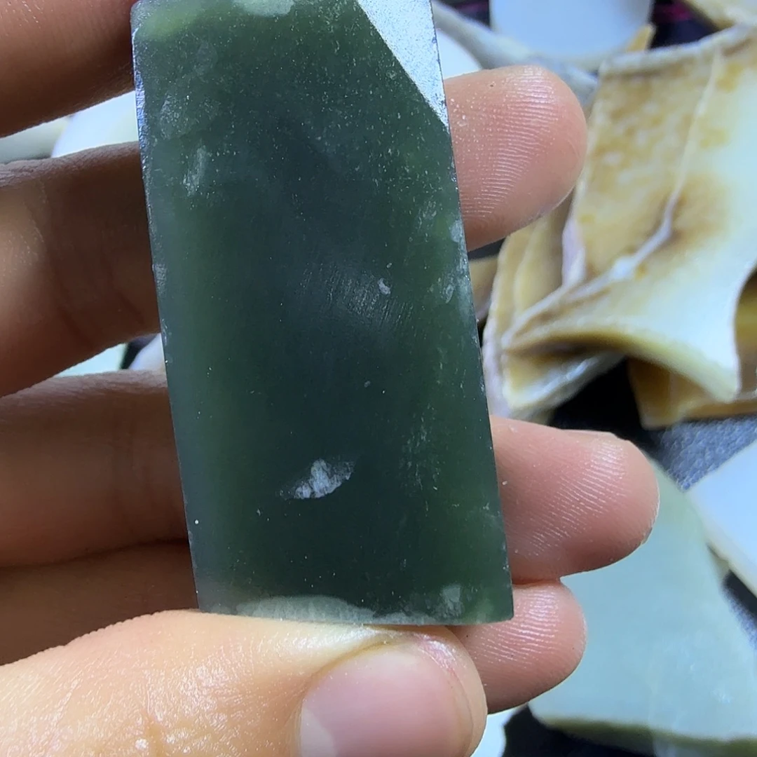 和田玉（糖玉）未镶嵌挂件