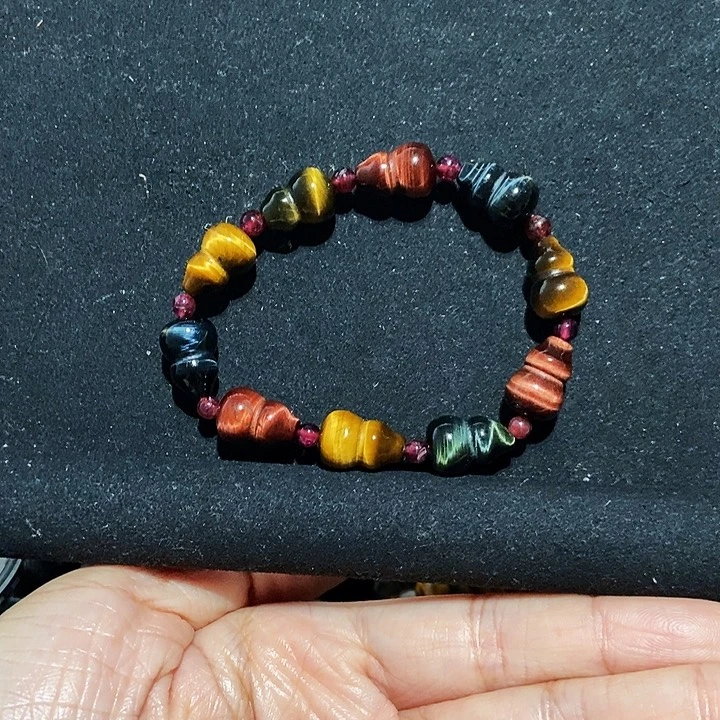 木变石（虎睛石）未镶嵌手链
