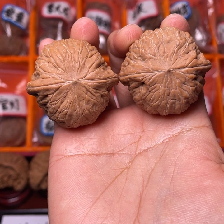 核桃铁锤毕业对全品核桃