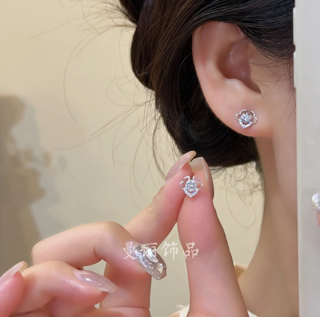 铜合金耳饰 2025微镶闪心亮锆耳钉