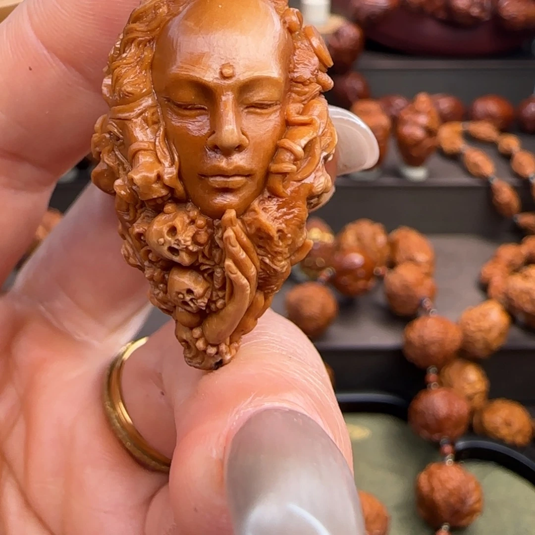 橄榄核把件西游记