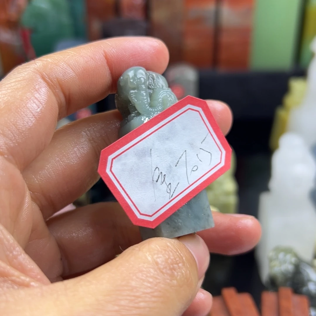 昌化石印石金**刻在家门口看