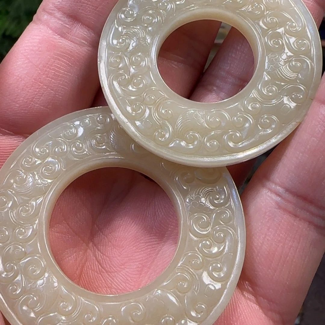 明***灯和田玉（糖玉）未镶嵌挂件