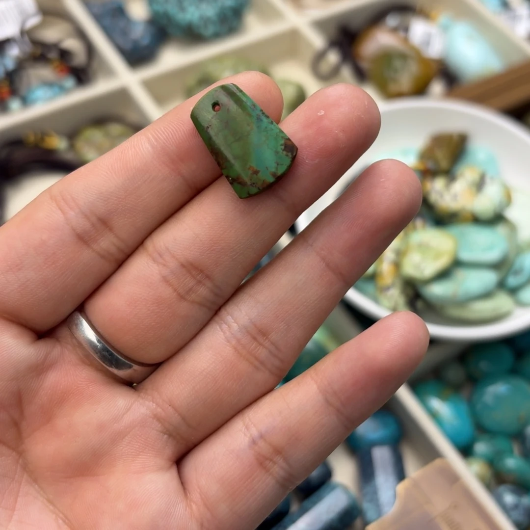 南红玛瑙未镶嵌绿松石