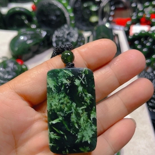 蛇纹石玉未镶嵌泰山玉