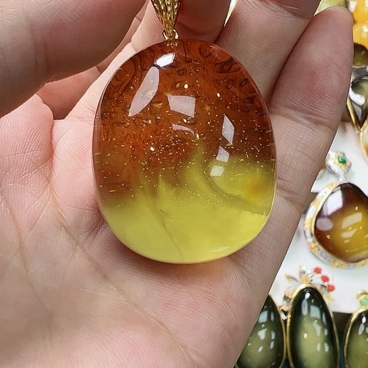 琥珀未镶嵌珠宝奇石