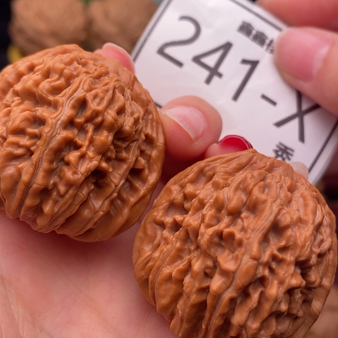 桃核把件汗高楼40……