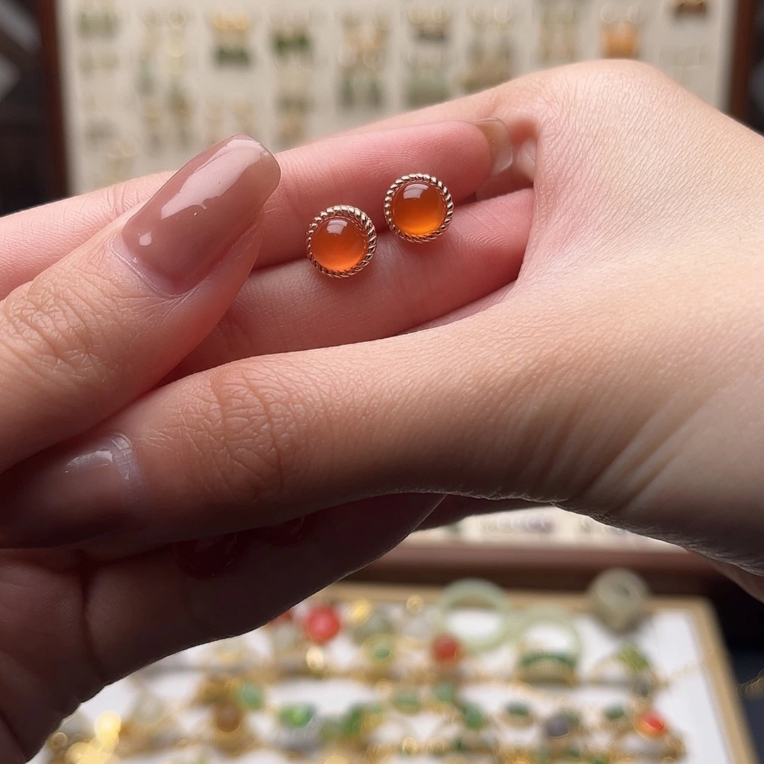 和田玉未镶嵌耳饰