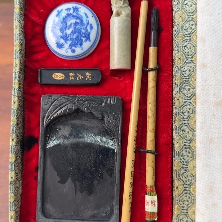 一个陶瓷物件哈哈哈哈哈
