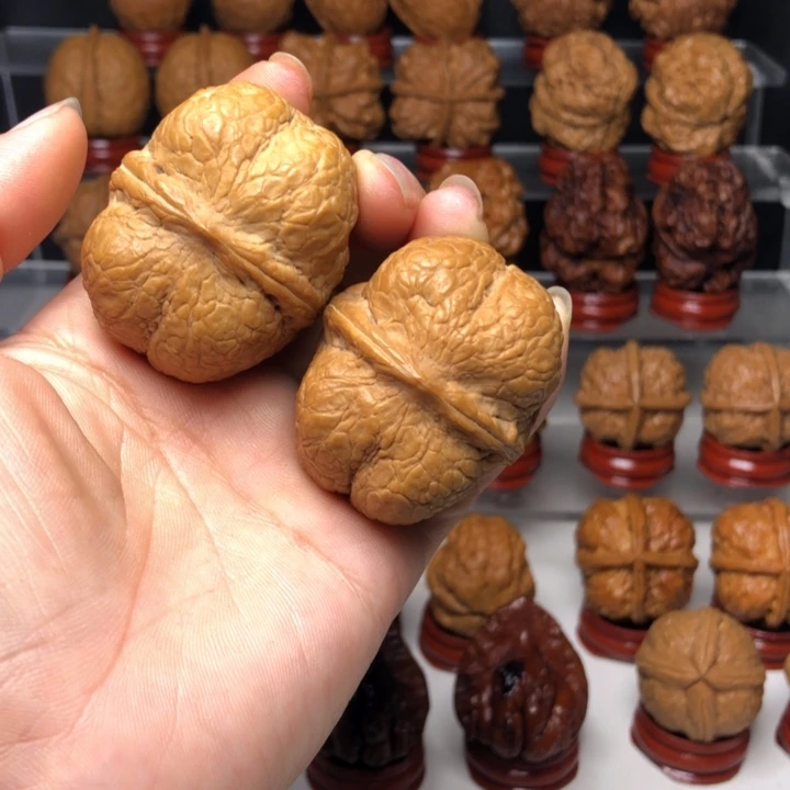 吊坠文玩核桃17方尊