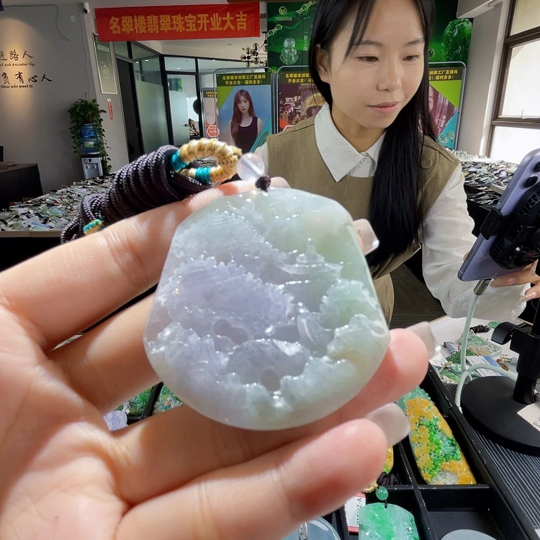 颈饰未镶嵌翡翠一