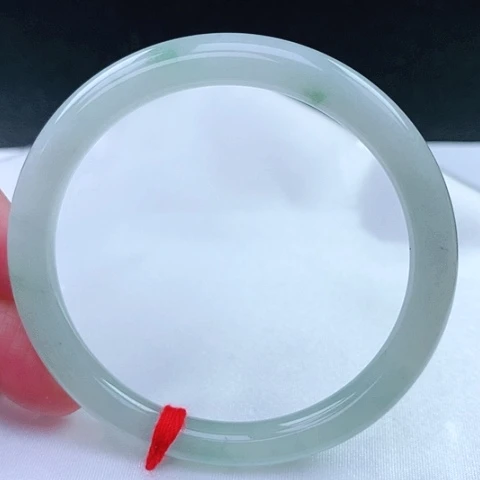 翡翠手镯（圆镯）未镶嵌60号