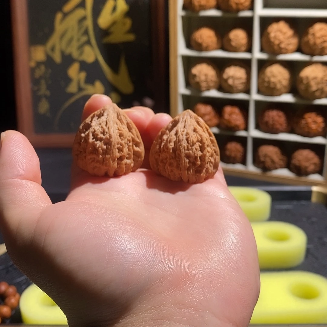 南***天把件文玩核桃35密纹
