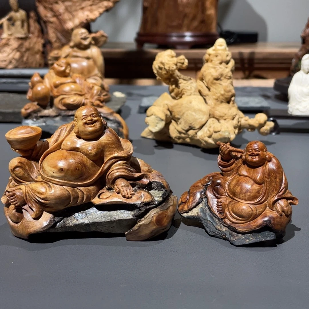 木哈*崖柏抱石工艺品