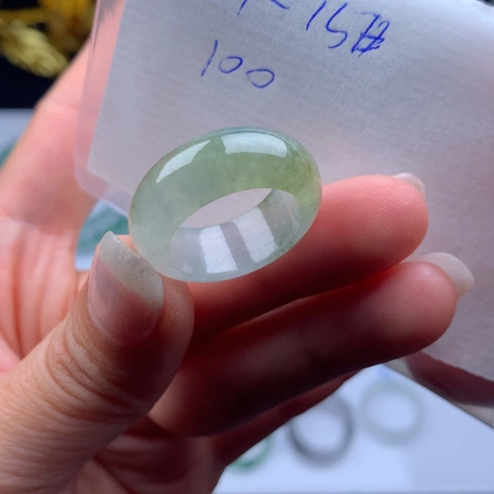 用***3定制翡翠未镶嵌戒圈