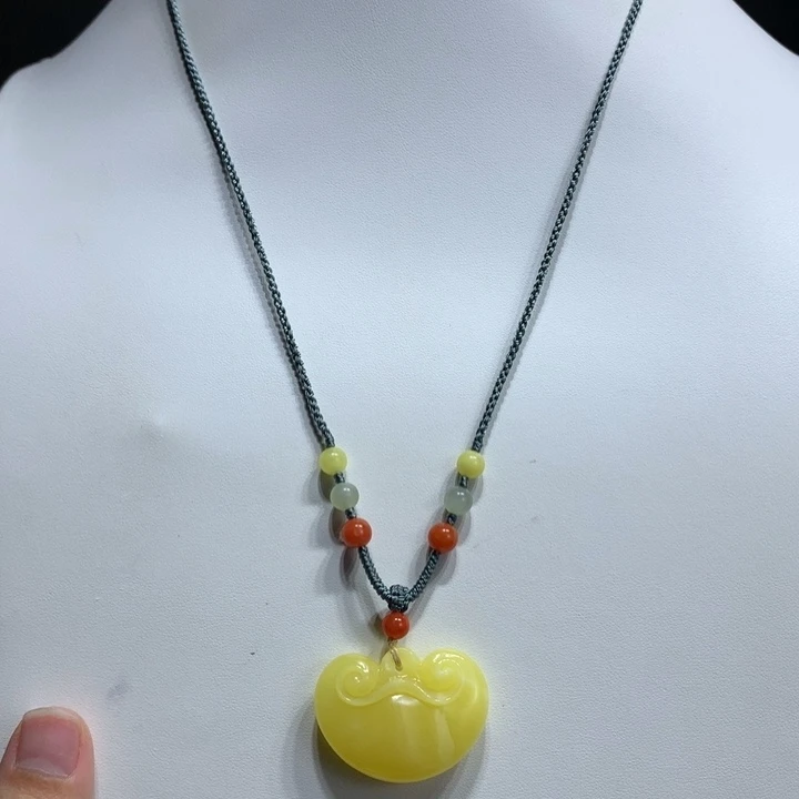 琥珀颈饰未镶嵌吊坠