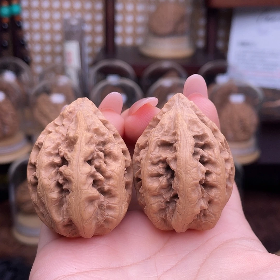 文玩核桃吊坠粗筋八棱