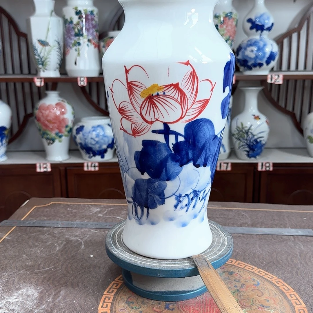 摆件景德镇陶瓷大鱼荷花
