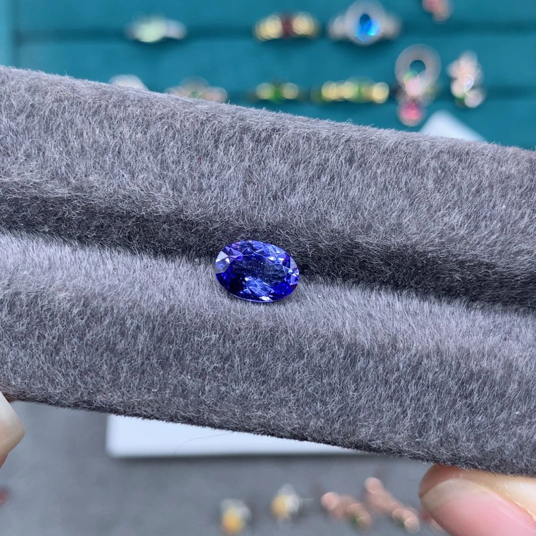 裸石未镶嵌坦桑石6✖️8.5mm