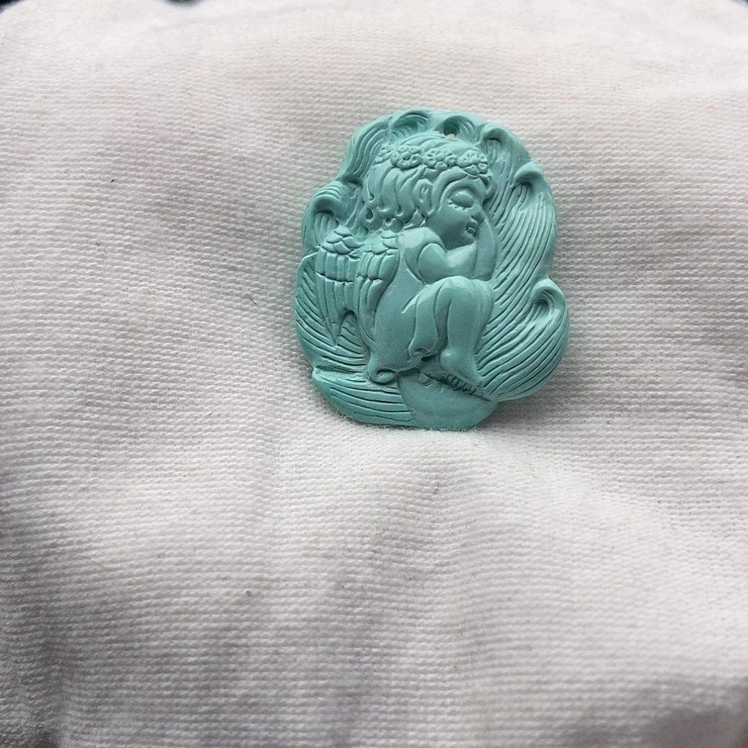 绿松石未镶嵌颈饰