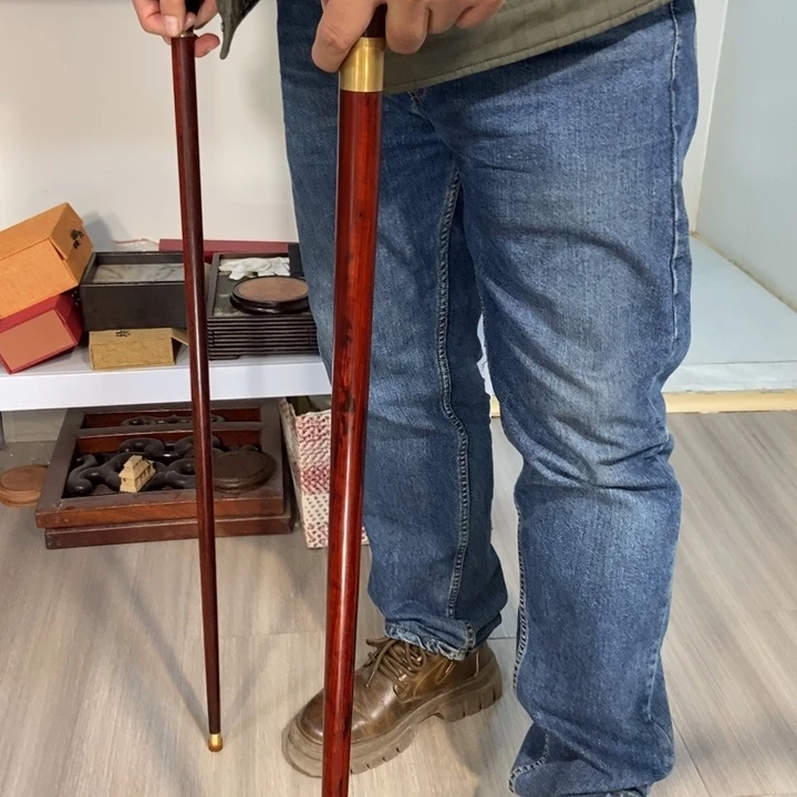 檀香紫檀（小叶紫檀）拐杖一根