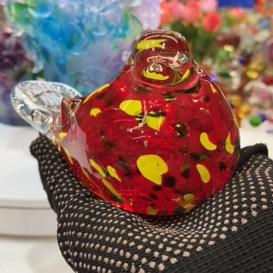 琉璃花瓶高8厘米宽15厘米