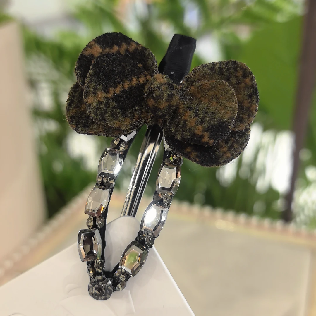 精品水晶新款精致咖绿色格子丝绒蝴蝶结时尚百搭鱼嘴压夹WM-584