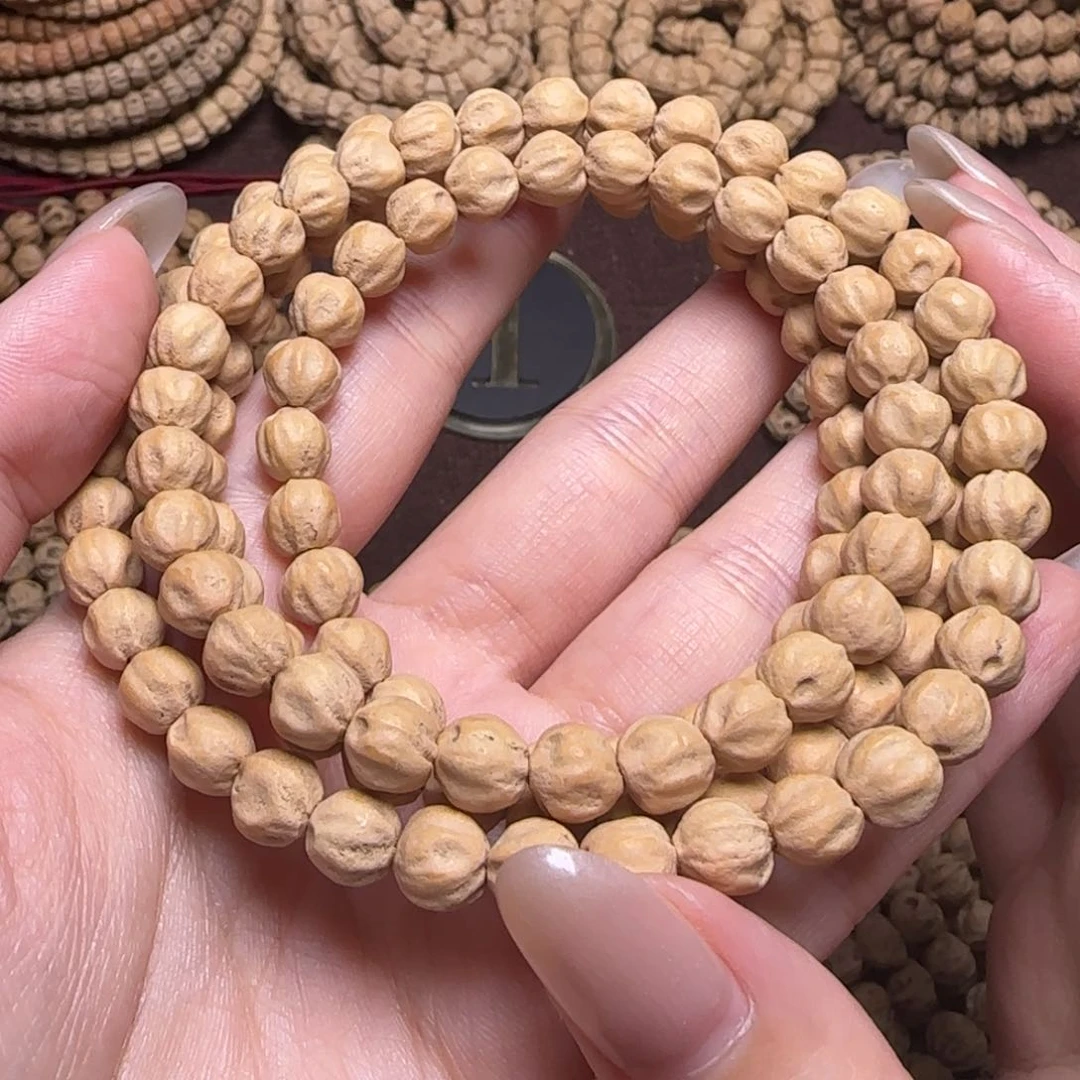 柏香籽/百香籽吊坠游****?