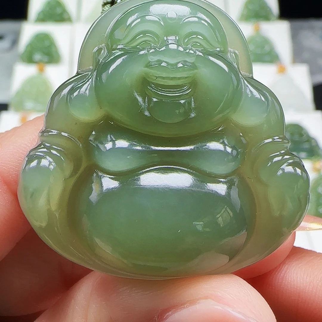 和田玉未镶嵌吊坠(赠链)