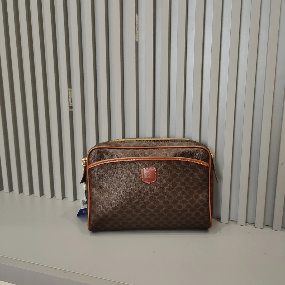 95新 Celine/思琳 兔兔奢/思琳手拿包/240909028