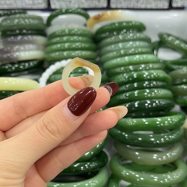 和田玉未镶嵌戒指内径16