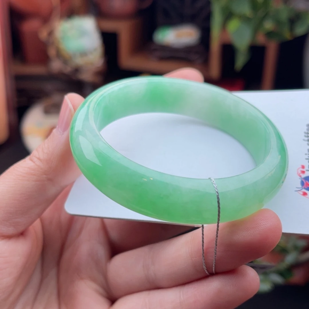 未镶嵌手镯翡翠满圈绿