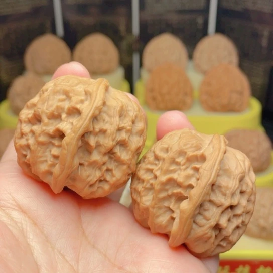 文玩核桃吊坠37野狼狮子头