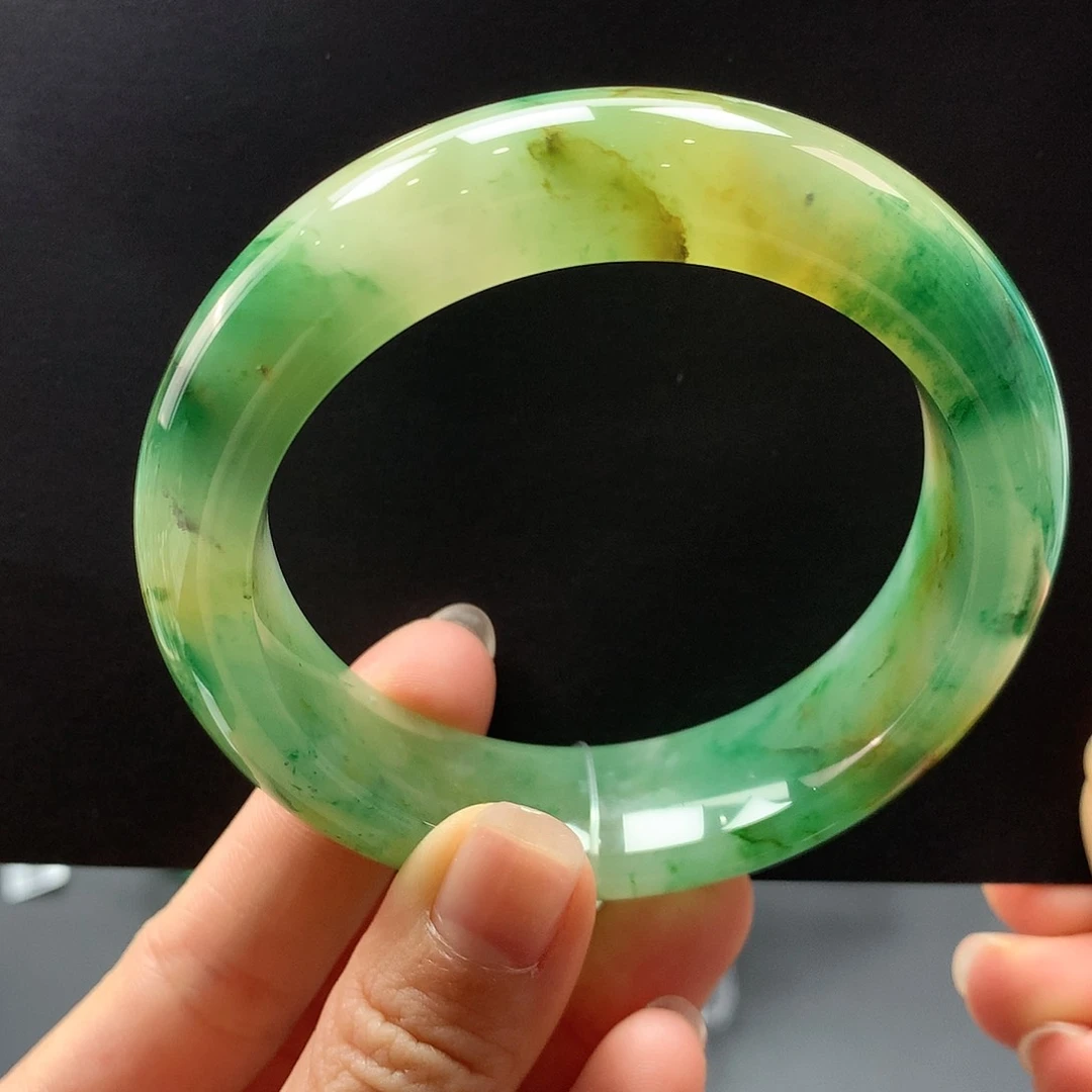 石英质玉手镯未镶嵌富*