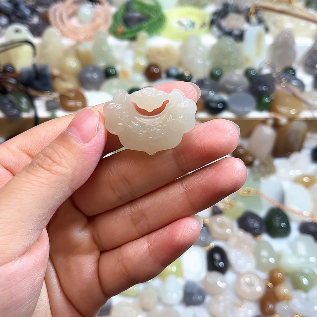 和田玉未镶嵌吊坠(赠链)毛*?