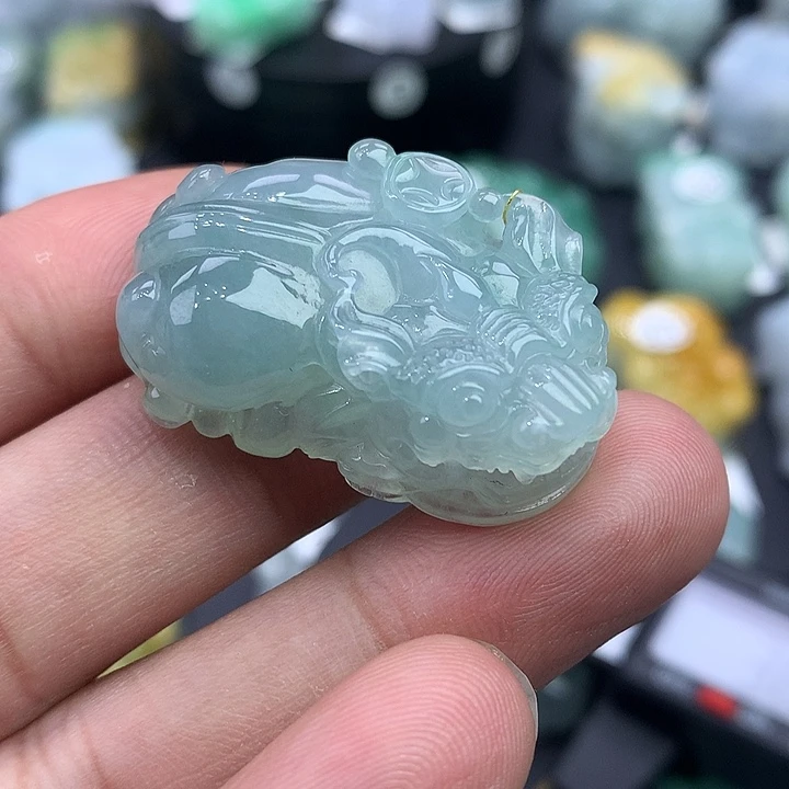 翡翠未镶嵌颈饰天然缅甸翡翠貔貅吊坠