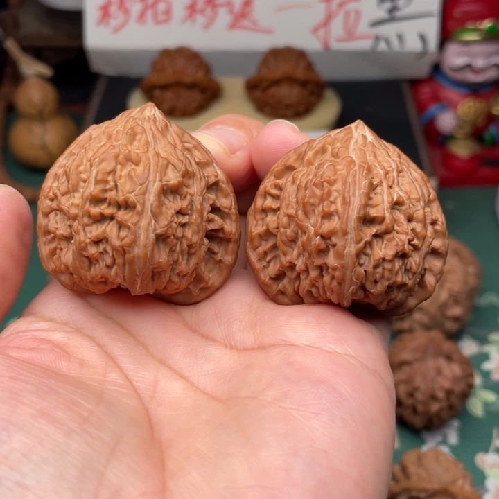 【闪购商品】把件文玩核桃41全品狮子王