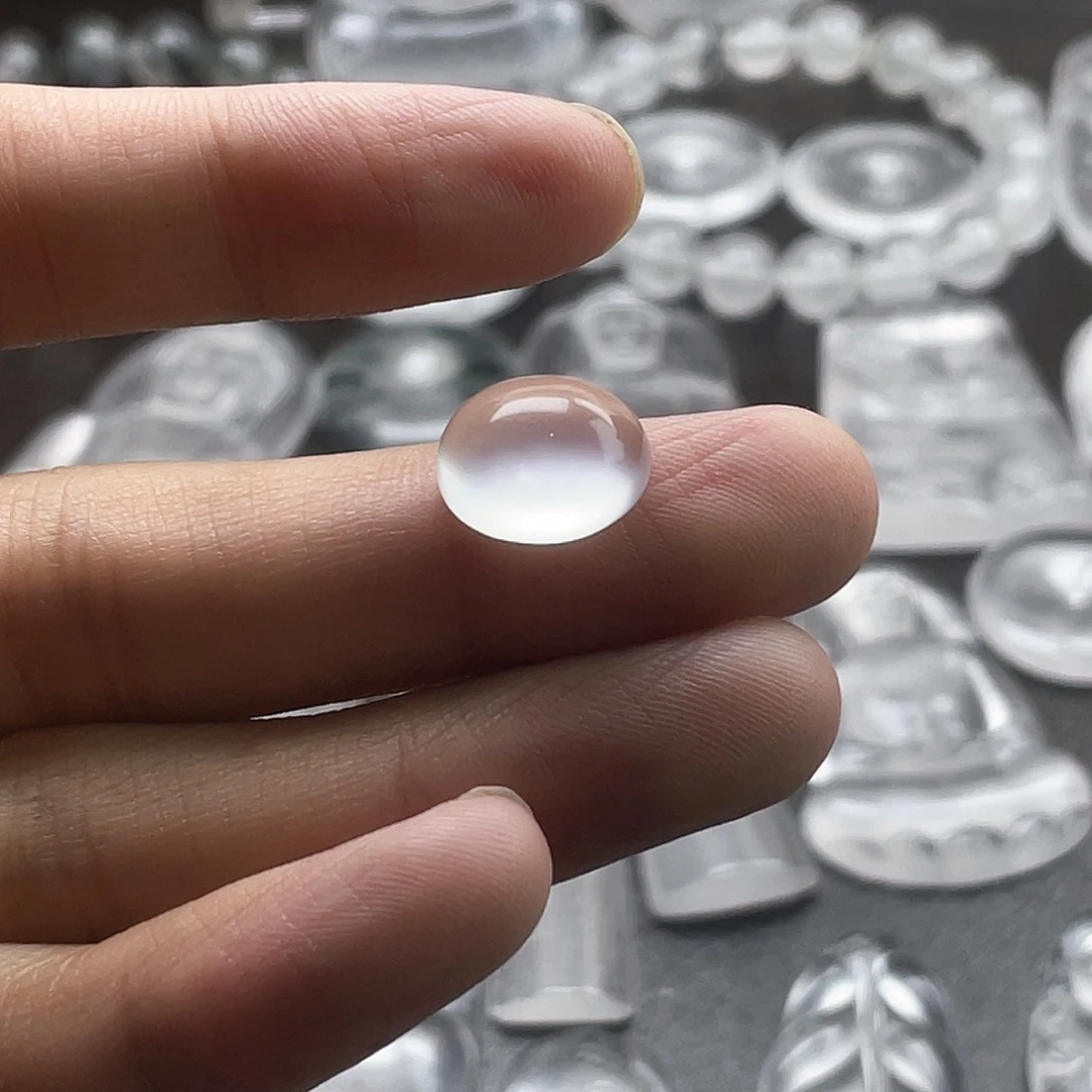 石英质玉未镶嵌颈饰