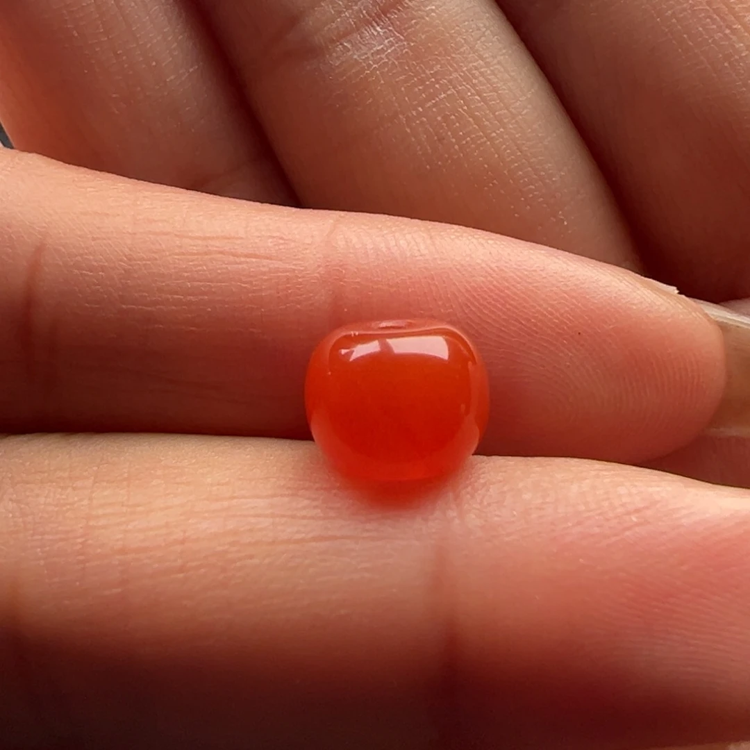 在***口南红玛瑙未镶嵌老型9，7.2