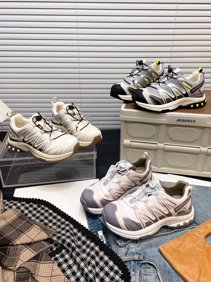 户外登山鞋女款2025春夏新品拼色网面透气厚底百搭休闲运动徒步鞋