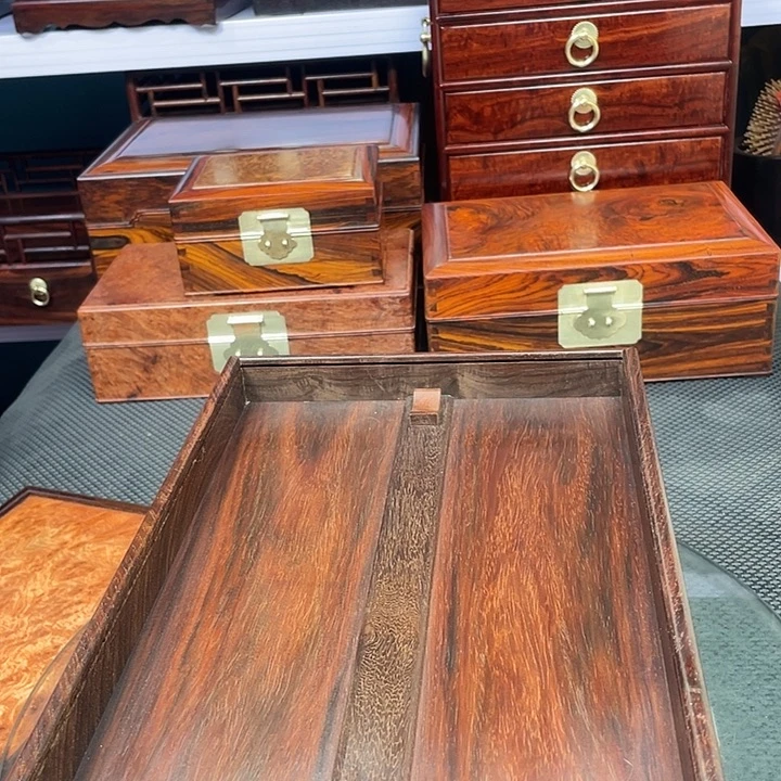 青***轻木老红木盒子一个独板