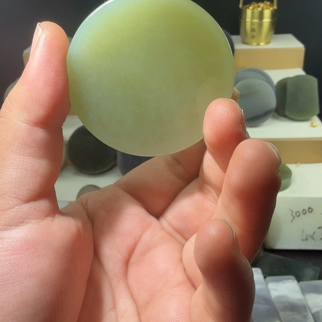 白***羊和田玉未镶嵌珠宝半成品